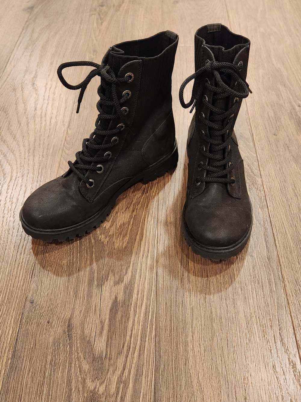 Blowfish Malibu Reilly Combat Boots MISMATCHED SIZES (Left 7.5 / Right 8) Black